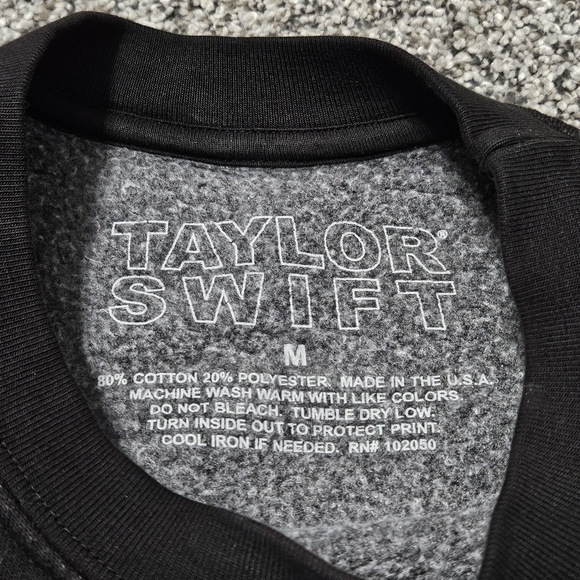 "Home is Where the Heart Is" Lover Valentine's Day Crewneck - Picture 6 of 16